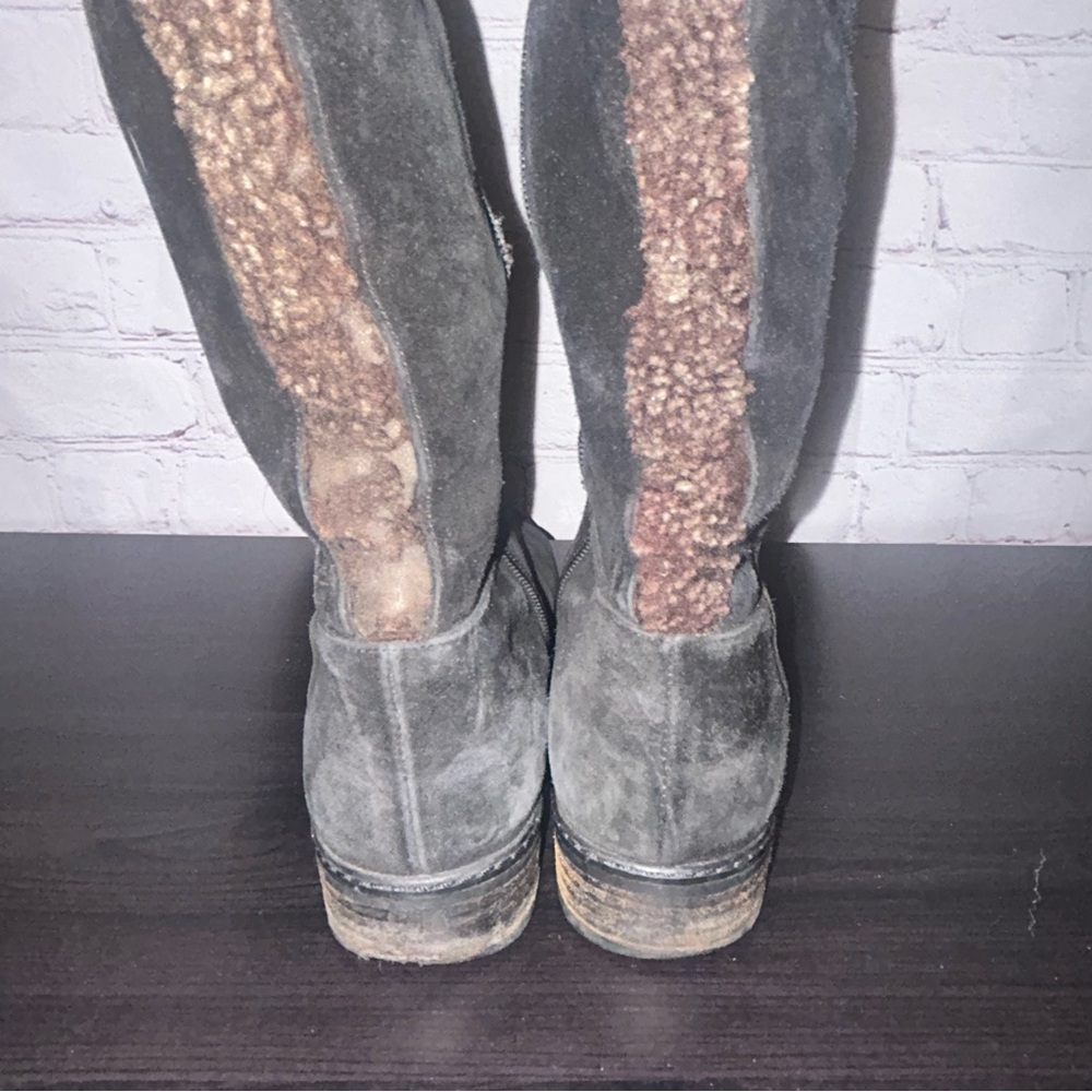 Stuart Weitzman Sherpa lined boots women’s size 7 1/2 M - Picture 7 of 12